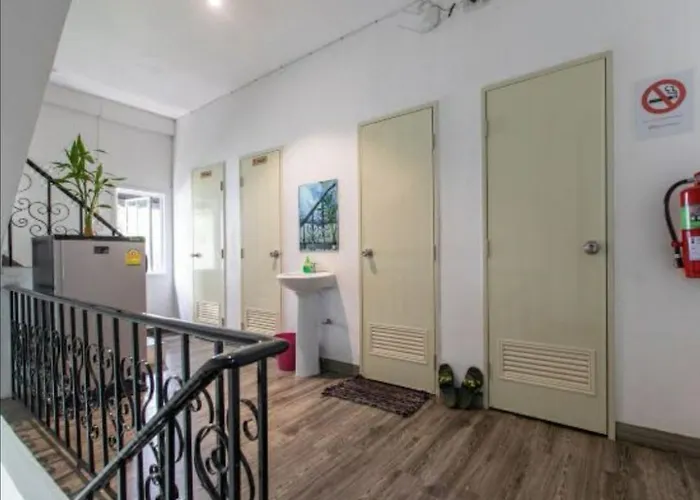 New S7 Vip Hostal Bangkok