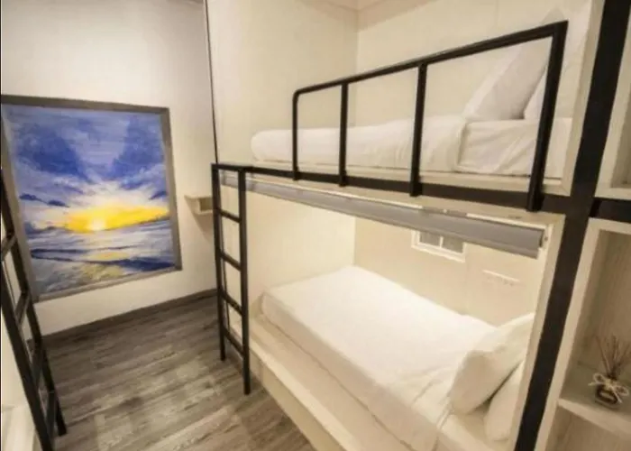 New S7 Vip Hostal *